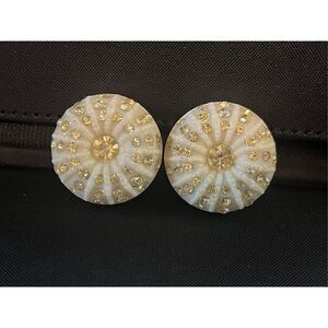 Necklace 2 pair earrings